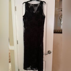 Black Vera Wang Maxi Dress size L